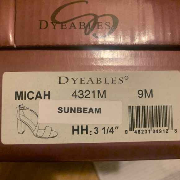 Shoes 🌻 - Picture 8 of 8